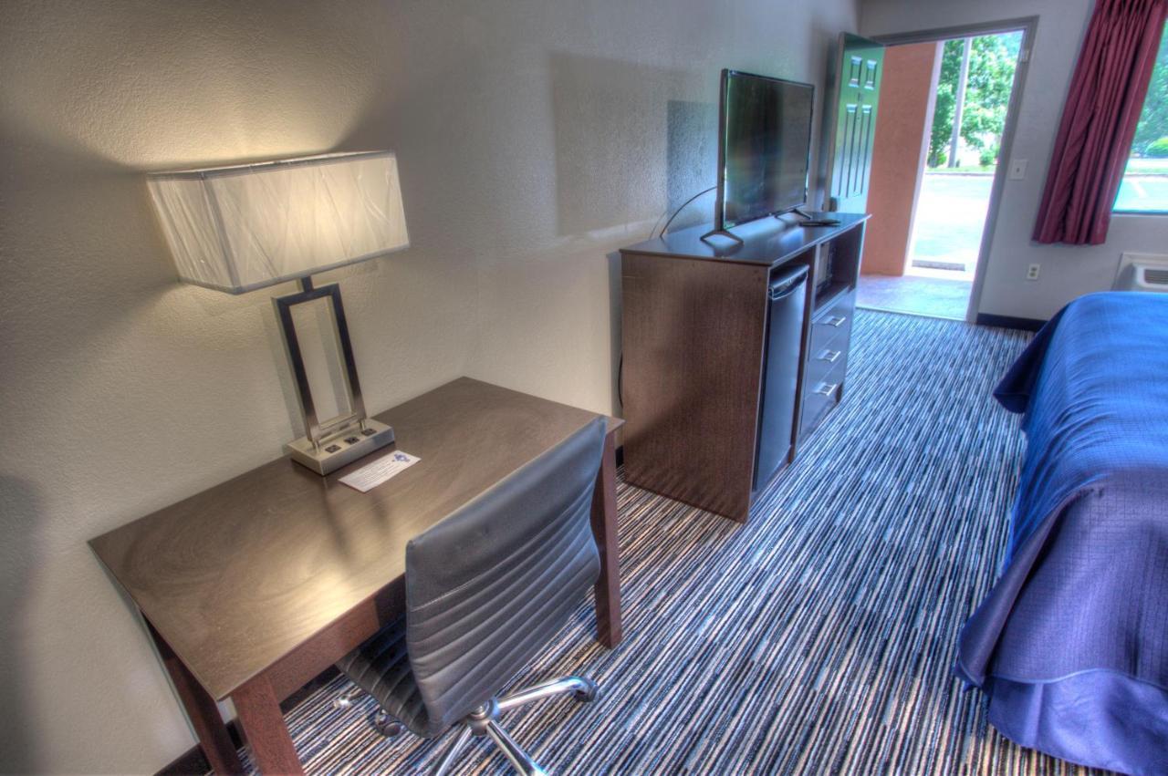 Budgetel Inn And Suites Plus Helen Εξωτερικό φωτογραφία