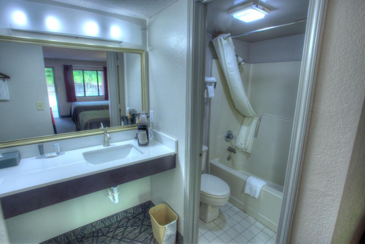 Budgetel Inn And Suites Plus Helen Εξωτερικό φωτογραφία