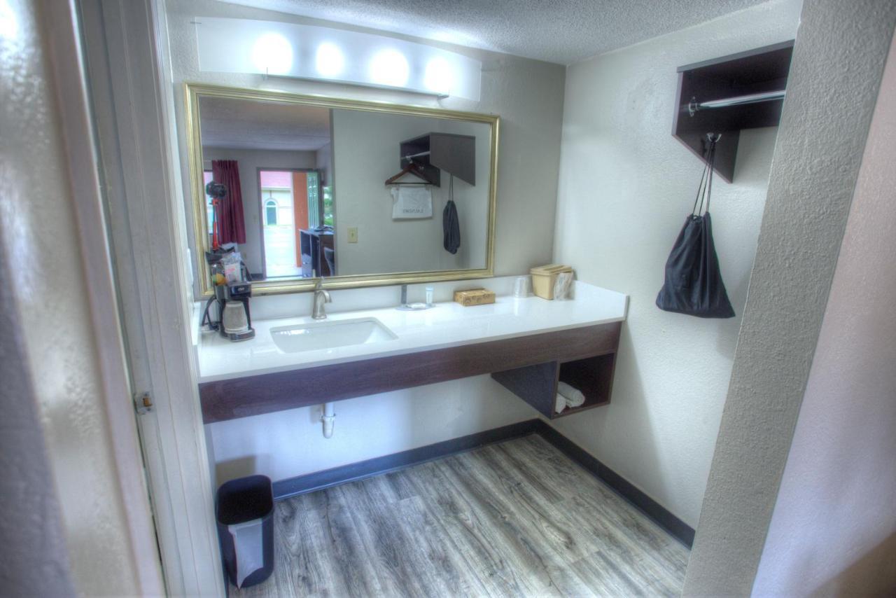 Budgetel Inn And Suites Plus Helen Εξωτερικό φωτογραφία