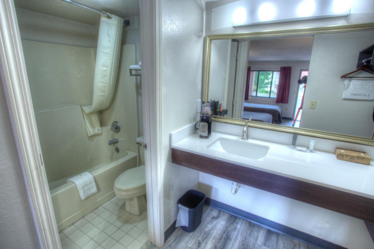 Budgetel Inn And Suites Plus Helen Εξωτερικό φωτογραφία