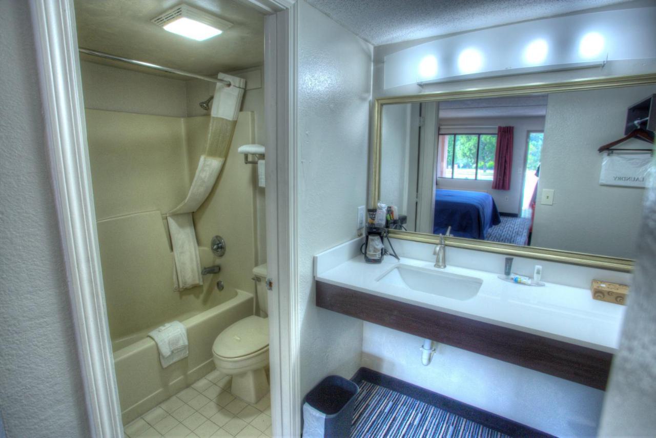 Budgetel Inn And Suites Plus Helen Εξωτερικό φωτογραφία