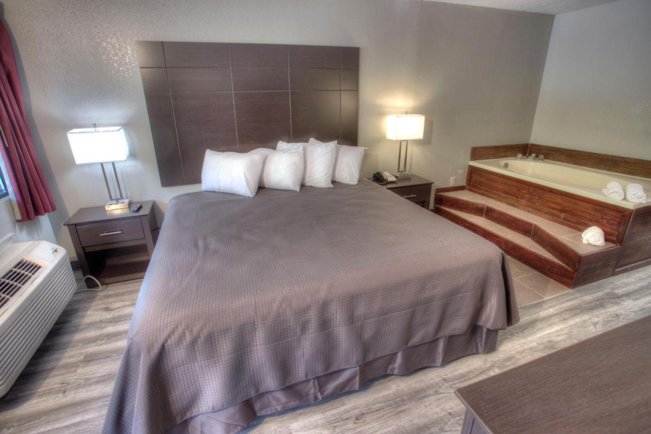 Budgetel Inn And Suites Plus Helen Εξωτερικό φωτογραφία