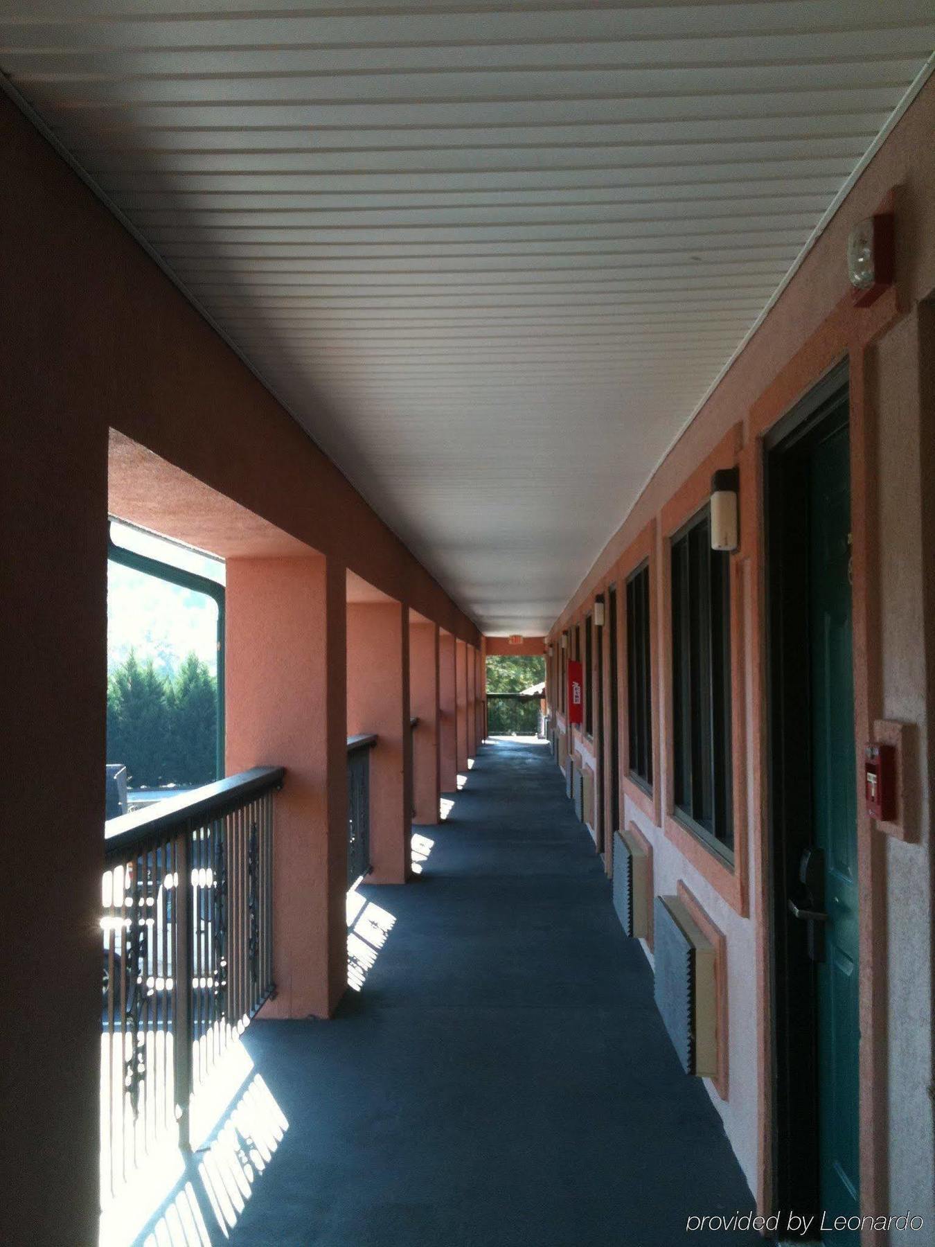 Budgetel Inn And Suites Plus Helen Εσωτερικό φωτογραφία