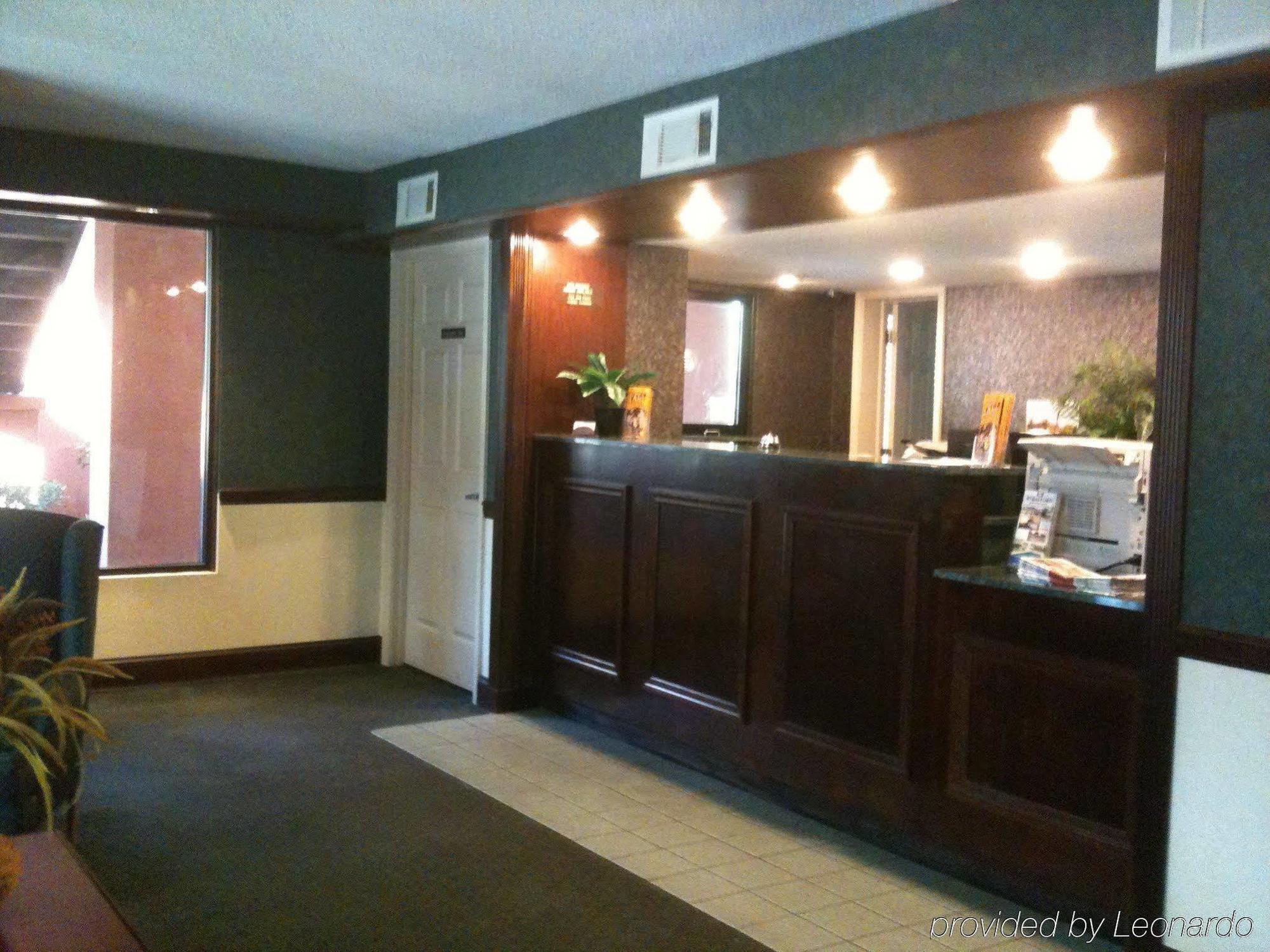 Budgetel Inn And Suites Plus Helen Εσωτερικό φωτογραφία